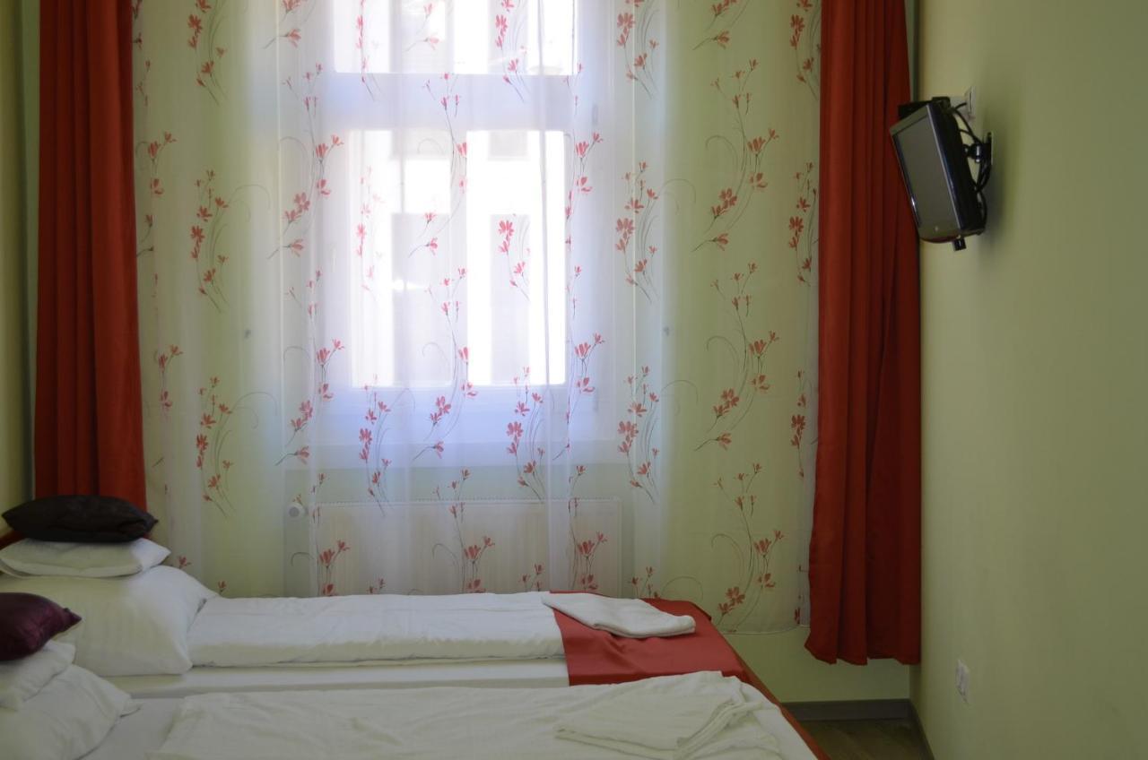 Bed and Breakfast Holdfenyszallas Szegedin Exterior foto
